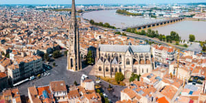 Bordeaux,one of France’s most handsome cities.