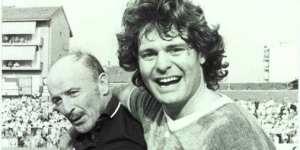Rene Colusso with Alessandria manager Dino Ballacci after winning promotion in 1980. 