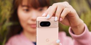 Google’s latest smartphones put AI photo-editing in your hands