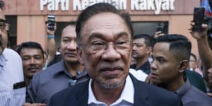 Malaysia's Anwar Ibrahim backs coronavirus origin probe