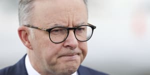 Prime Minister Anthony Albanese’s new ministerial code of conduct maintain a ban on relationships between ministers and their staff.