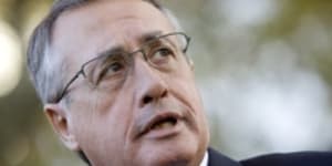 Let Qld cancer patient quarantine at home,says Wayne Swan