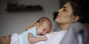 ‘They are like puppets’:What to know about postpartum psychosis