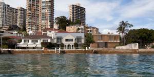 Former iProperty boss Patrick Grove will knock down the Darling Point mansion he purchased last year for $28 million,and plans to proceed with this $2.4 million rebuild.