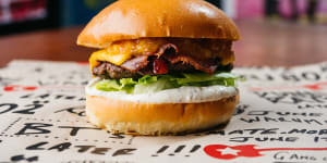 Bonditony’s Trippin Zeahorse burger,with bacon.