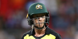 Lanning feels the heat,but at least Australia's world cup flame is still burning