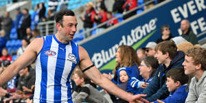 North Melbourne ruckman Todd Goldstein wants to join Essendon.