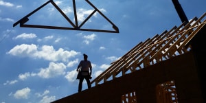 Builders are under pressure as payment timelines blow out. 