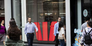 More cracks have emerged in Westpac's approach to anti-money laundering. 