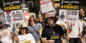 Dress up like a SAG-AFTRA member this Halloween,replete with a creative placard.