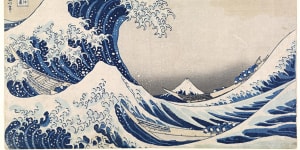 Katsushika Hokusai’s iconic print,Under the Wave off Kanagawa,depicts a large wave often misidentified as a tsunami but likely showing a rogue wave.
