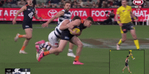 ‘You can’t tackle someone like that’:Concussion expert takes aim at Dangerfield call