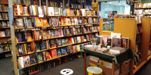 Pulp Fiction Books specialises in crime,mystery,thriller,sci-fi and fantasy literature. 