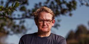 The delay in shutting down a contaminated dam has outraged former Australian of the Year Jon Dee.