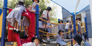At Pittwater House,the playground is co-ed while the classrooms are single-sex.
