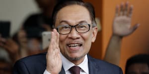 Australian government'complicit'in Malaysia's corruption,Anwar Ibrahim says