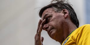Amid coup probe,Bolsonaro calls on supporters to show strength