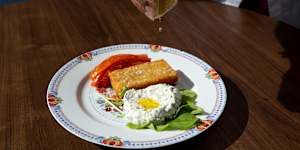Smoked trout,hash brown and fresh cheese.