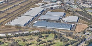 Austrans,a national logistics and transportation operator,has leased the last remaining speculative warehouse at Bankstown Airport.