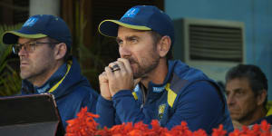 Justin Langer:questions need to asked,his contract expires in the middle of 2022.