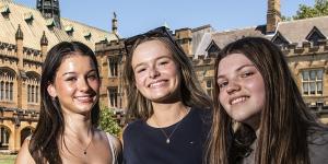 First year students Nicola De Zotti,Sarah Roberts,Olivia Chappell at the University of Sydney. 16th February 2023