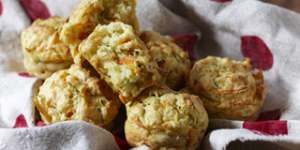 Cheesy vegie muffins