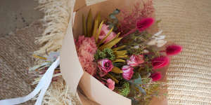 Harvest Botanica’s “Blush with Love” dried bouquet.