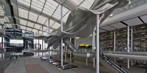 Review:This terminal at Heathrow feels spacious,even in peak season