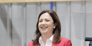 Ms Palaszczuk addresses the crowd in Beenleigh.