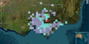 A magnitude 4.6 earthquake struck in eastern Victoria,shaking parts of Melbourne early this morning
