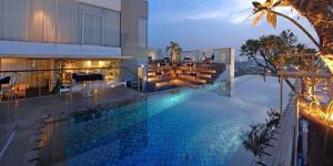 Kemang Icon's rooftop pool.