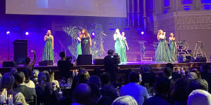 The Seven Sopranos sing Queen’s “We Are the Champions” at the 2022 Lord Mayor’s Business Awards.