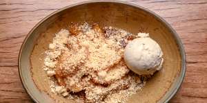 Whisky-stewed apples with shortbread crumble,thyme oil and black pepper ice-cream.