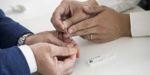 The government's fingerprick tests have been found not to work well enough.