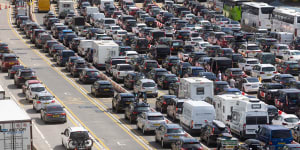 French blame Brexit as UK travellers wait in cars for more than 7 hours to cross border