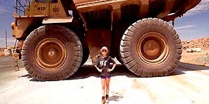 Superpit Kalgoorlie mine truck