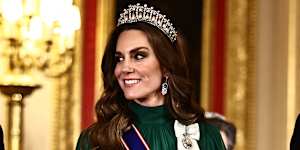 Catherine,Princess of Wales in the Lover’s Knot Tiara and an Andrew Ng dress at Windsor Castle.