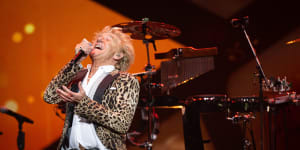 Out on the town until 4 in the morning – Rod Stewart has still got it