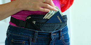 Money belt are more likely to make you a target.