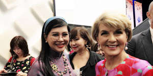 Le Hong Thuy Tien with then Foreign Minister Julie Bishop in Sydney in 2018. 