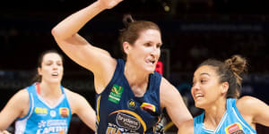 Leilani Mitchell weighs up WNBL future as Kelsey Griffin sets record