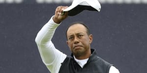 In a first at a major event,Woods and Mickelson both miss the cut