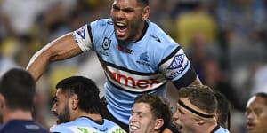 Sharks overpower Cowboys to keep top-four hopes alive