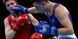 Peters handed controversial defeat as Australia win twin boxing silver