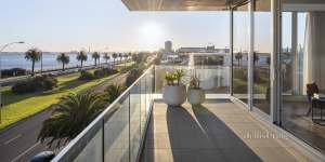 Billionaire owner of island resort lists $5m Melbourne pad