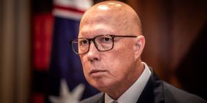 As it happened:Dutton unveils Coalition’s nuclear costings;Qantas engineers begin 24-hour strike