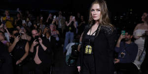 Anna Delvey hosting the Shao show at NYFW.