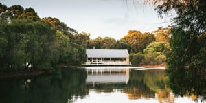 Cape Lodge in Margaret River - glass-like lakes and natural beauty.