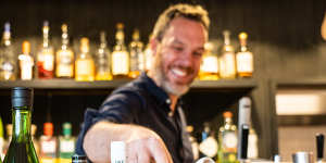 Choose from drinks like sake or cocktails.