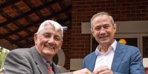 National Trust WA chairman Robert Kucera (left) and Premier Roger Cook at Bob Hawke’s House.